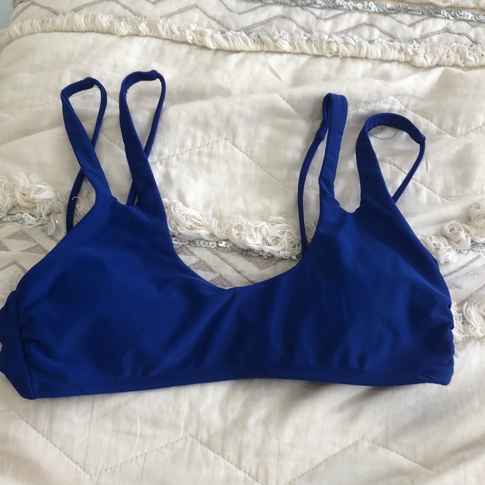 Cute bikini top